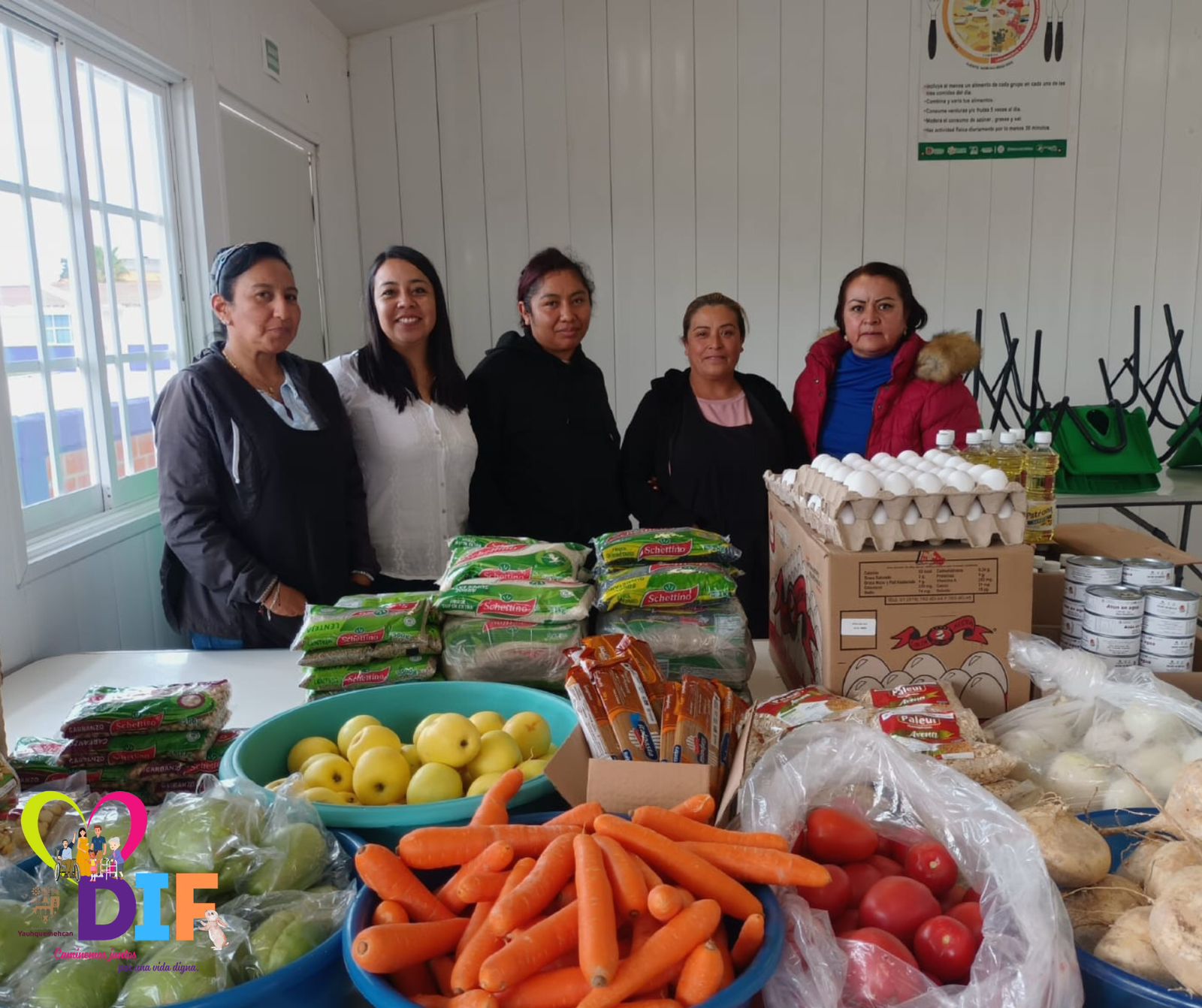 Entregan SMDIF Yauhquemehcan despensas del programa 'Alimentación escolar modalidad caliente'